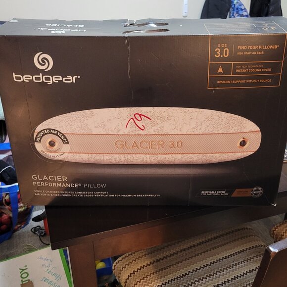 Bedgear Glacier Performance Cooling Pillow - Supportive Pillow for Warm Sleepers - Picture 1 of 8